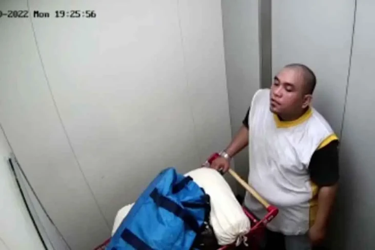 Polisi Duga Pembunuhan...