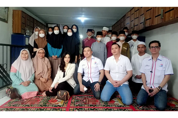 Terima Bantuan dari...