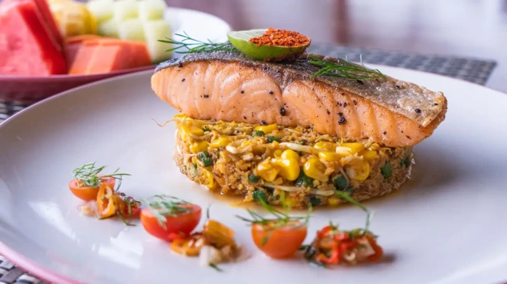 Mantaap! Makan Salmon...