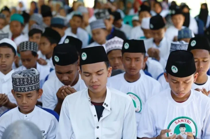 Apel Nasional Hari Santri,...