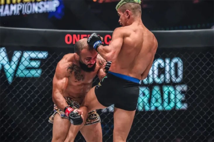 Duel John Lineker vs...