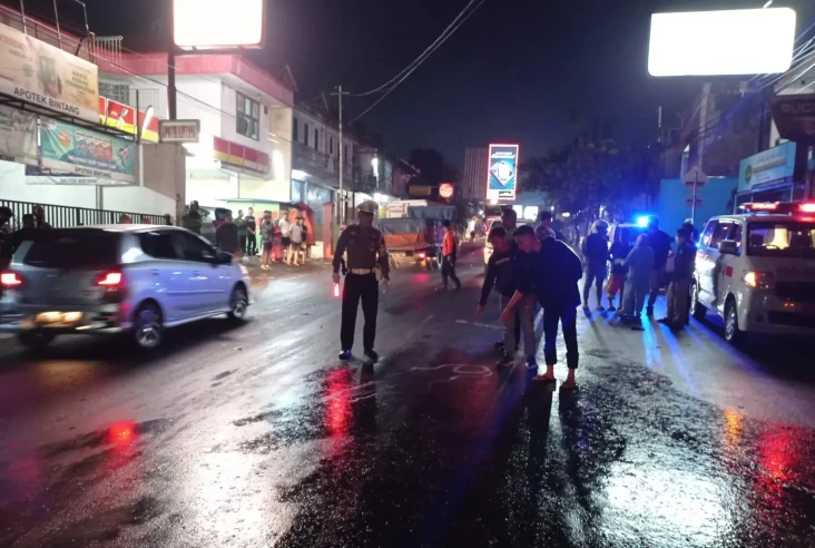 Jatuh Setelah Tabrak...