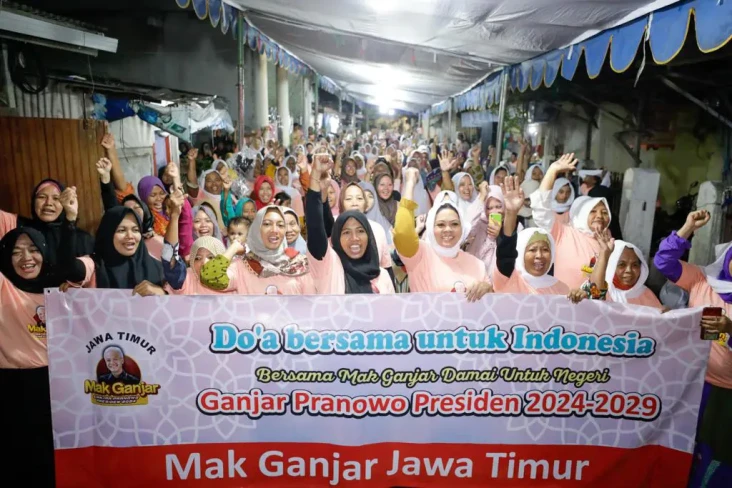 Relawan Mak Ganjar Jatim...