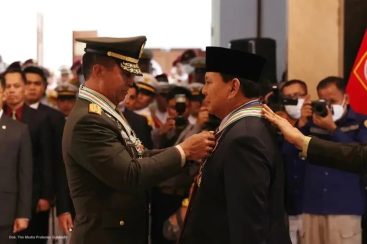 Panglima TNI Mutasi...