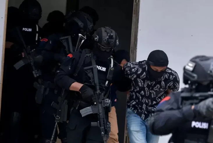Cegah Aksi Terorisme,...
