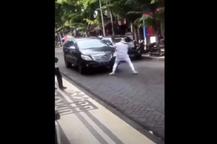 Gempar, Atlet MMA Asal...