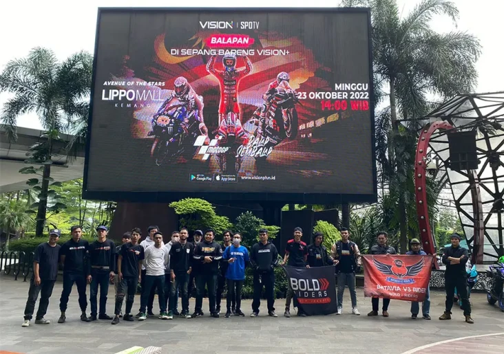 Penuh Keseruan, Vision+...