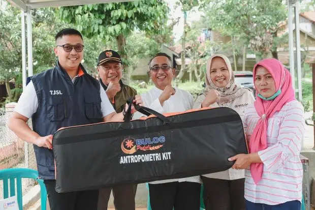 BULOG Aksi Berbagi Dukung...