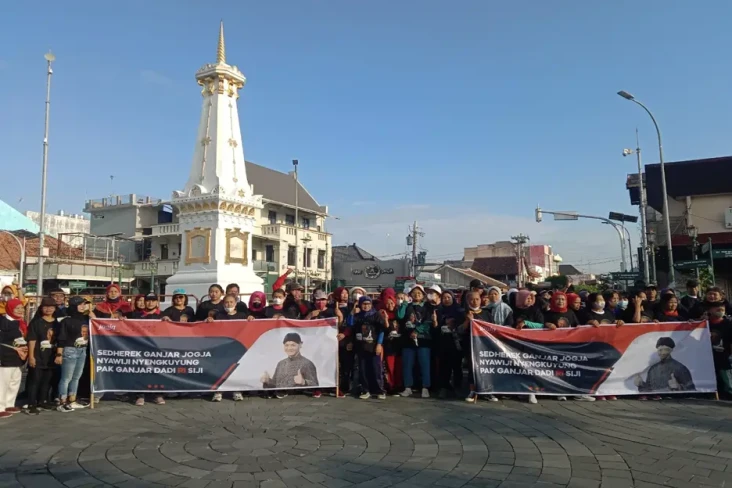Ratusan Warga Yogyakarta...