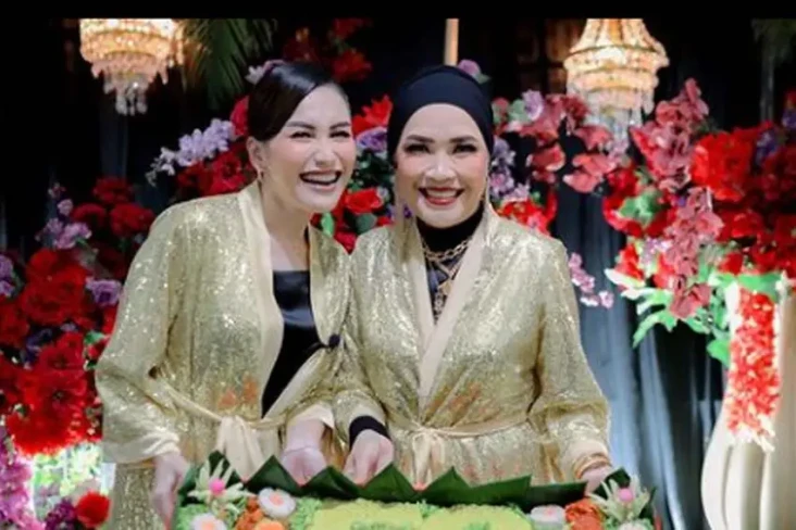 Ayu Ting Ting Dirawat...