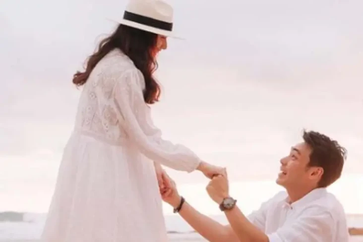 Chelsea Islan-Rob Clinton...