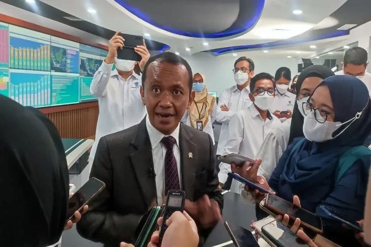 Investasi Capai Rp892,4...
