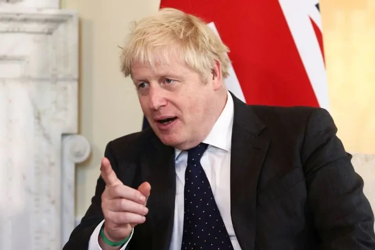 Boris Johnson Mundur...