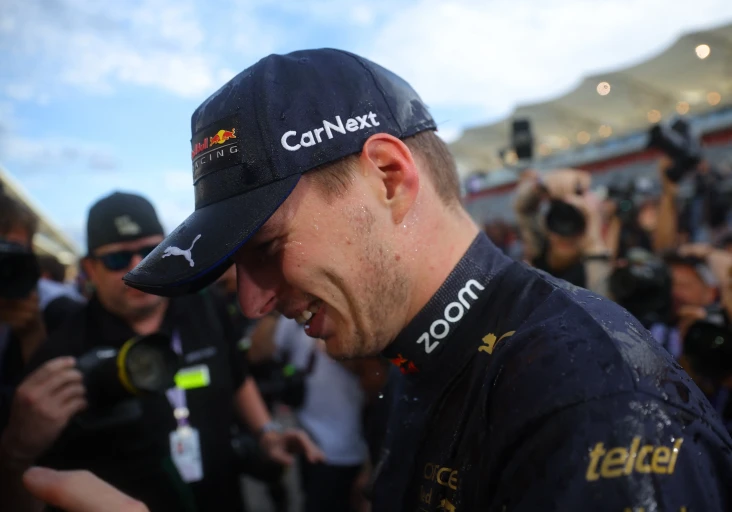 Max Verstappen Menangi...