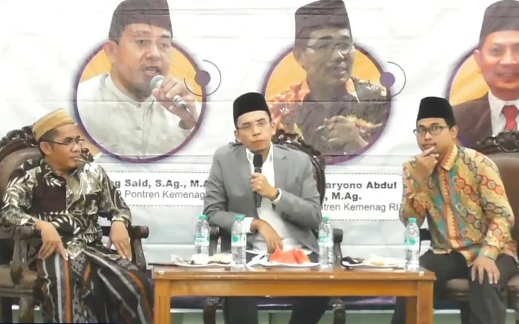 Jadi Pembicara Seminar...