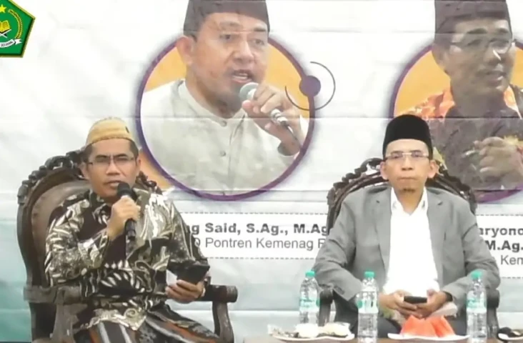 Pesantren Berperan Penting...