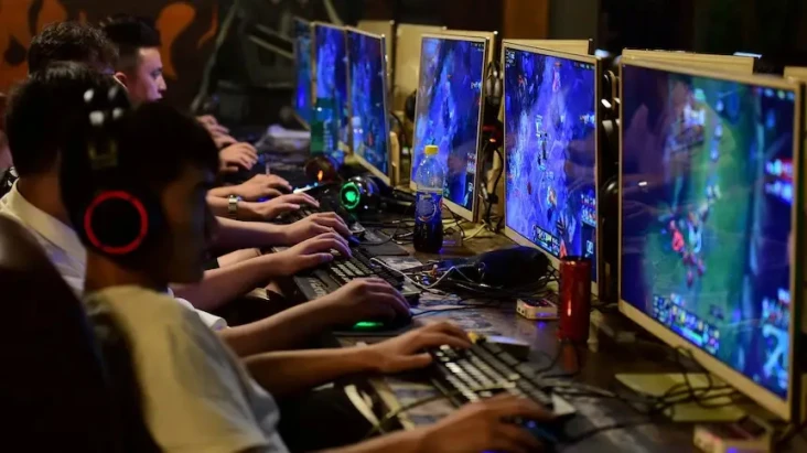 Kejahatan Siber Game...