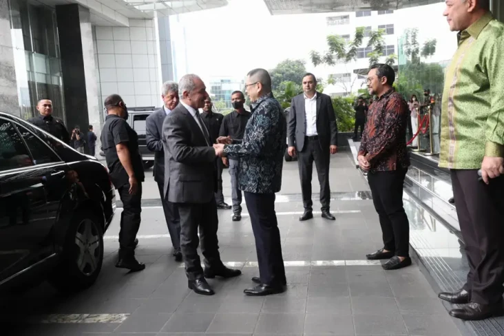 HT Sambut Hangat Kedatangan...