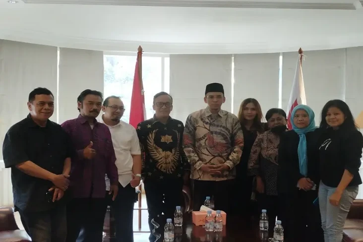 Ngobrol Bareng Relawan...