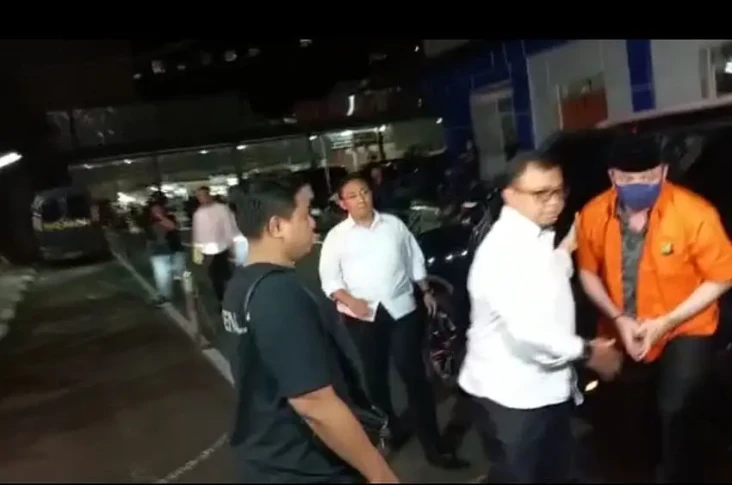 Resmi Ditahan 20 Hari,...