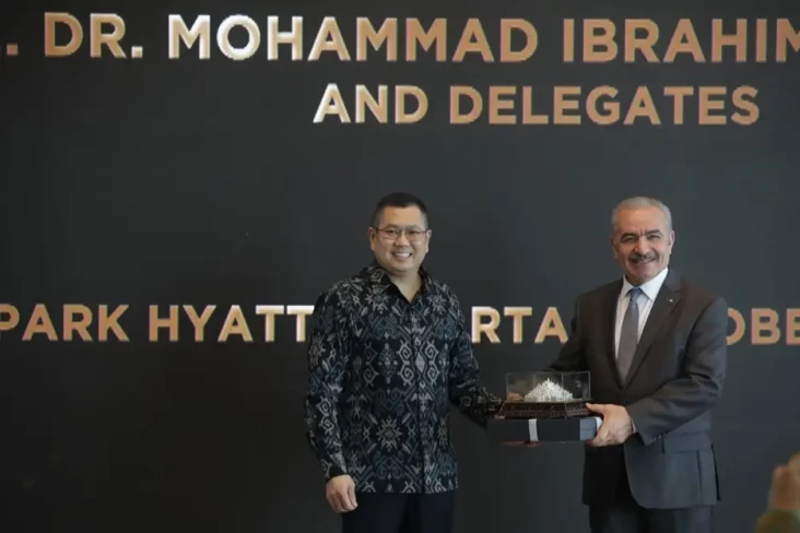HT Bertemu PM Palestina,...