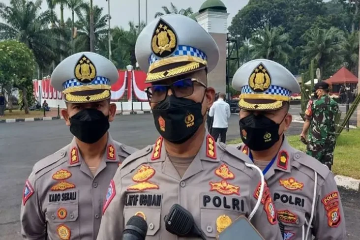 Polda Metro Jaya Tarik...