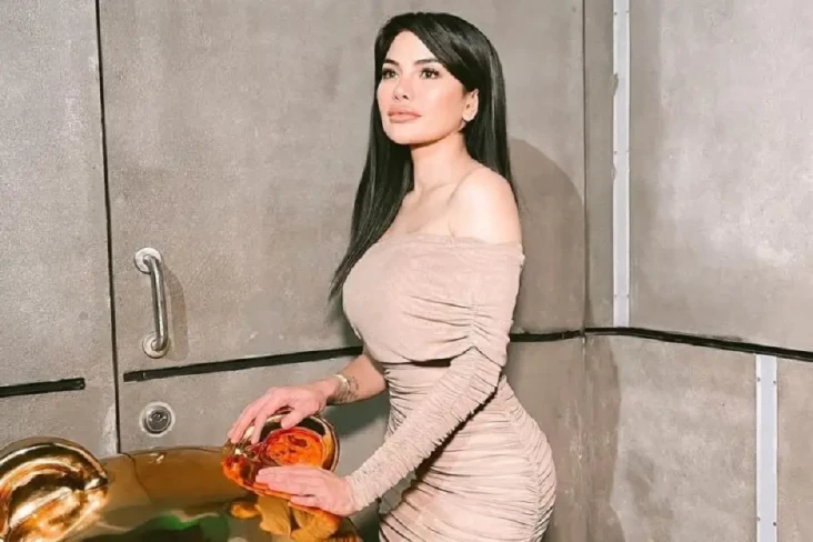 Nikita Mirzani: Saya...