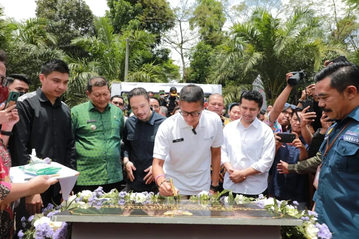 Sandiaga Promosikan...