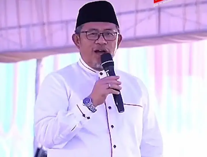 Profil Ahmad Heryawan,...