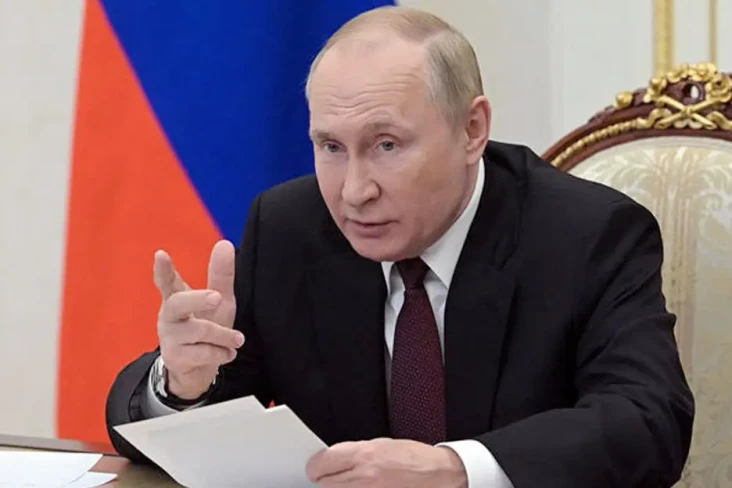 Putin Tampak Gelisah...