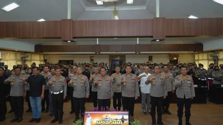 Polda Jabar Kirim Ratusan...