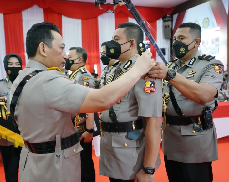 Tutup Dikreg Sespim...