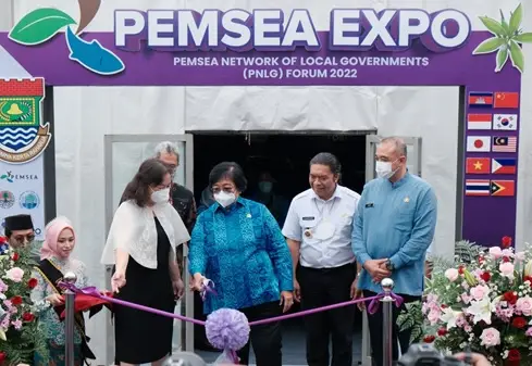Menteri KLH Siti Nurbaya...