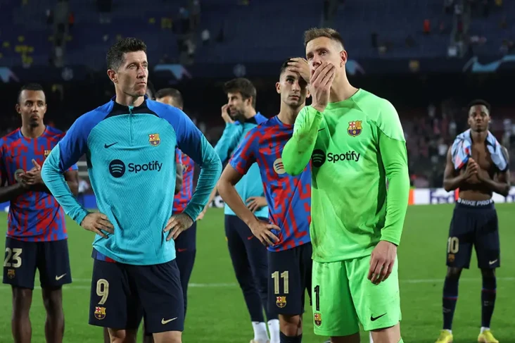 Xavi Pasrah Barcelona...