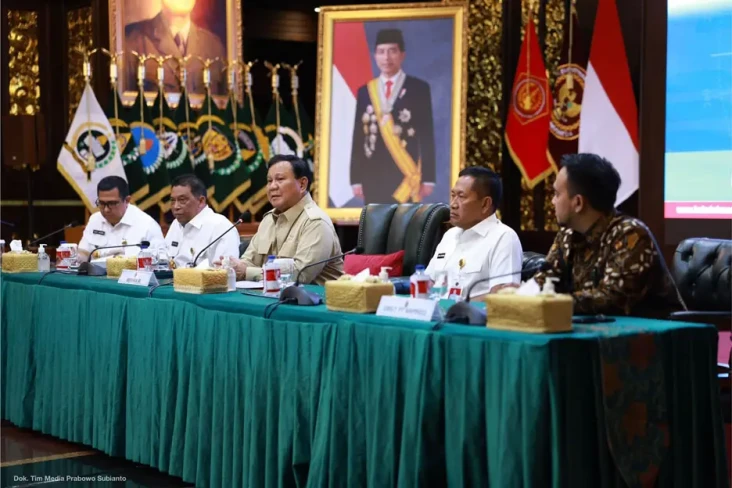 Prabowo: Perlu Investasi...