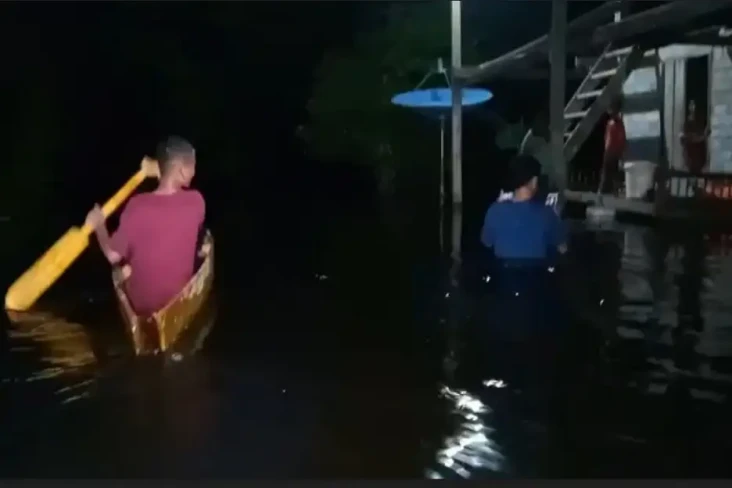 Banjir Terjang Mamuju...