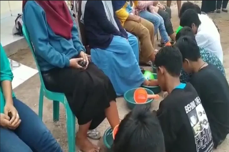 Kepergok Pesta Miras,...