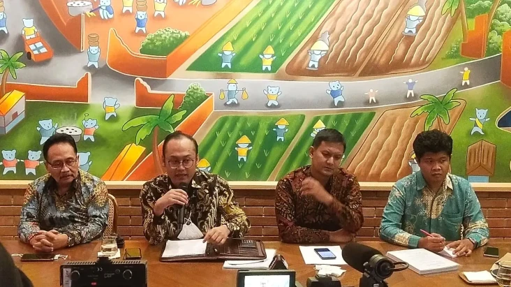 Dinilai Bermasalah,...