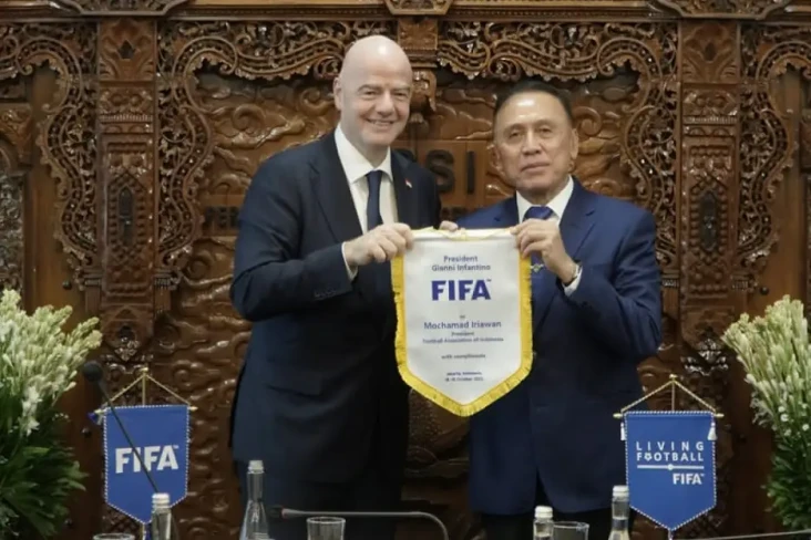 Ketum PSSI Iwan Bule...