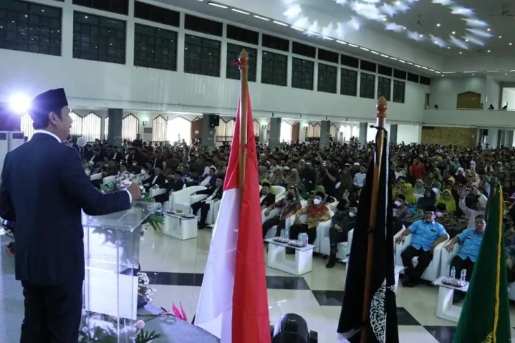 Kongres Nasional ke-39,...