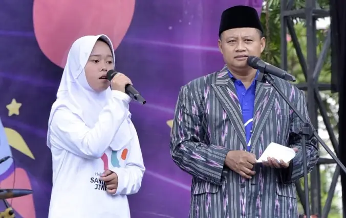 Uu Ruzhanul Ajak Pemuda...