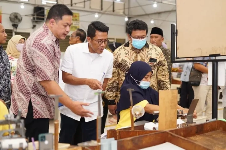 Temui Pelinting Rokok,...