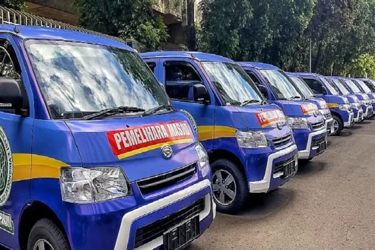 Terima Bantuan 25 Mobil...