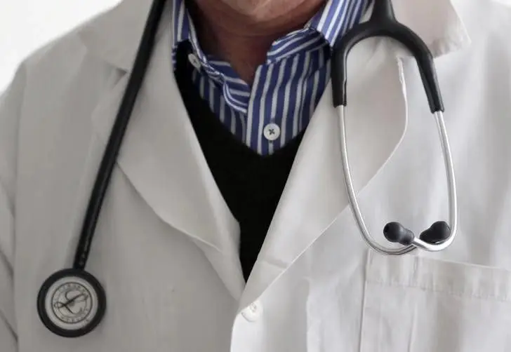 Pria Ini Jadi Dokter...