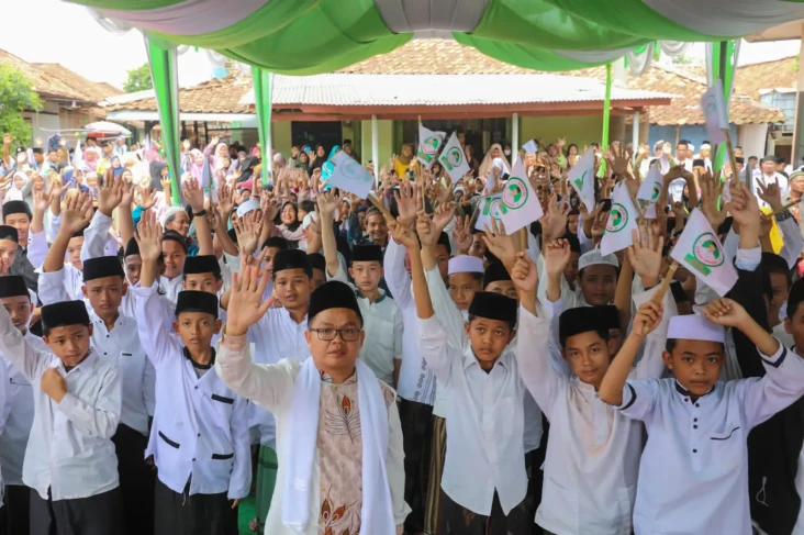 Santri Dukung Ganjar...