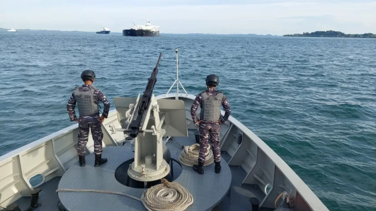 Kapal Tanker Pengangkut...