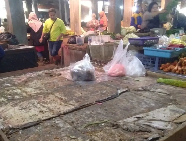 Harga Kedelai Kian Melambung,...