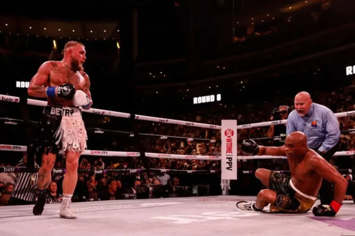 Jatuhkan Anderson Silva,...