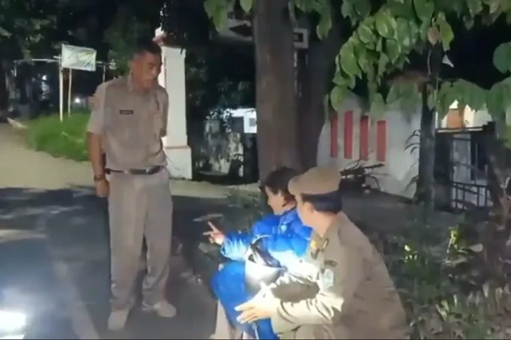 Menegangkan, Sensus...