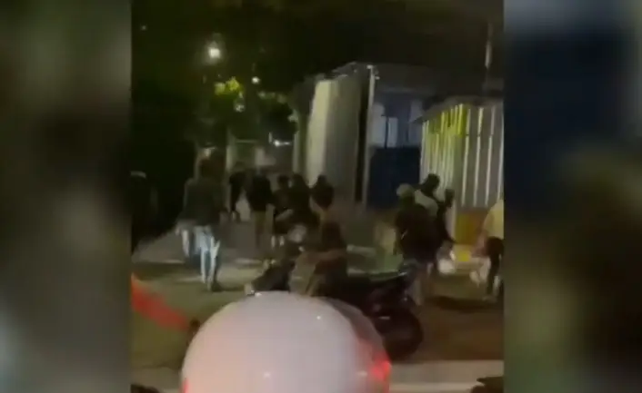 Brutal! Pengantar Jenazah...